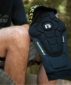 Genouillère VTT/BMX - G-Form - Pro Rugged 2 - Noir -Vélo de montagne Soldes genouillere vttbmx g form pro rugged 2 noir 2